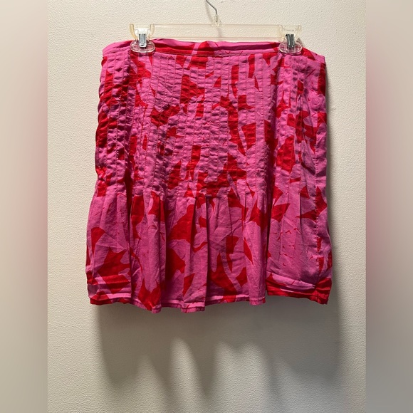Vineyard Vines Pleated Flirty Mini Skirt, Women’s, Sz 8, Red and Pink - Picture 2 of 4